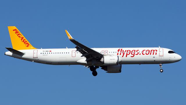 TC-RBS:Airbus A321:Pegasus Airlines